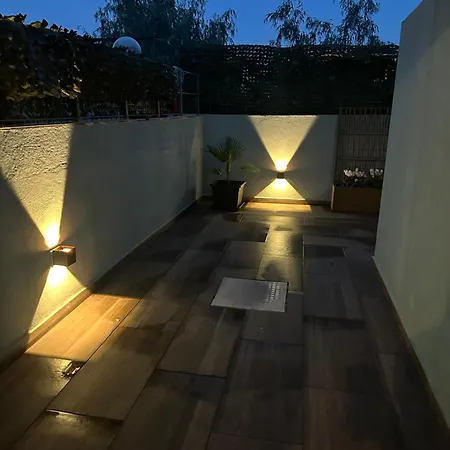 Nathouse Apartment *